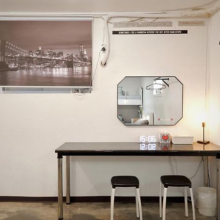 Jun Guesthouse Seoul Bagian luar foto