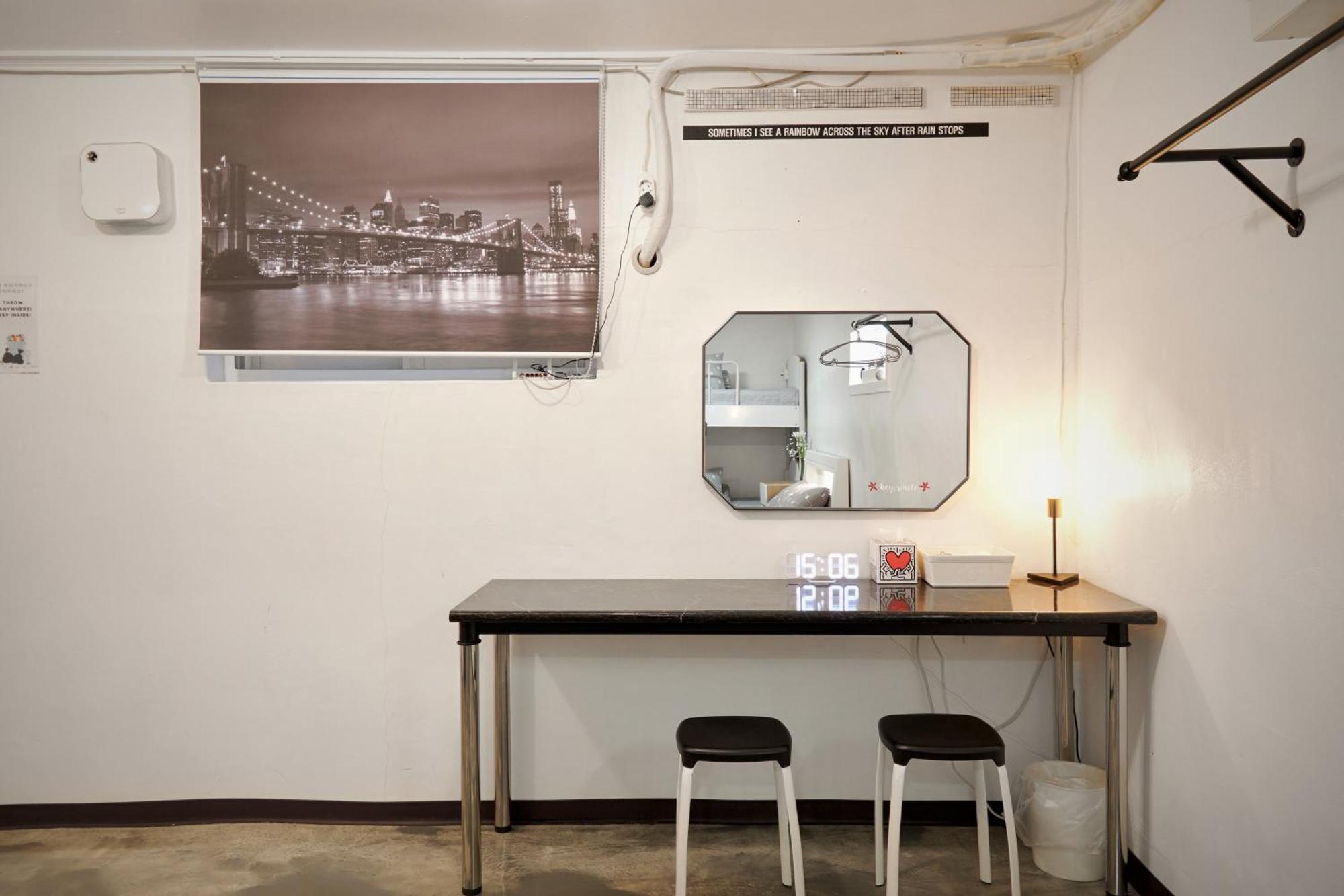 Jun Guesthouse Seoul Bagian luar foto