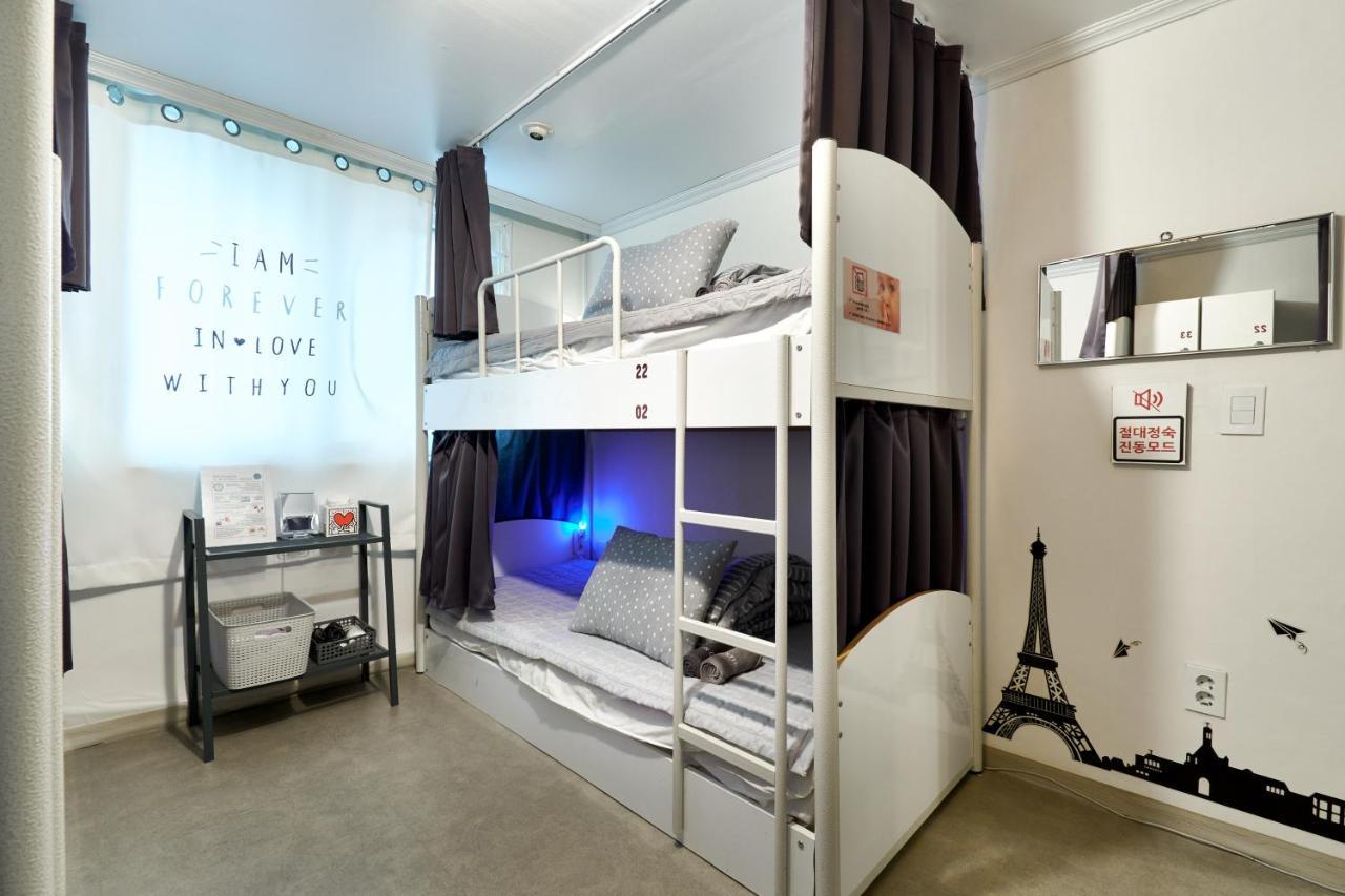 Jun Guesthouse Seoul Bagian luar foto